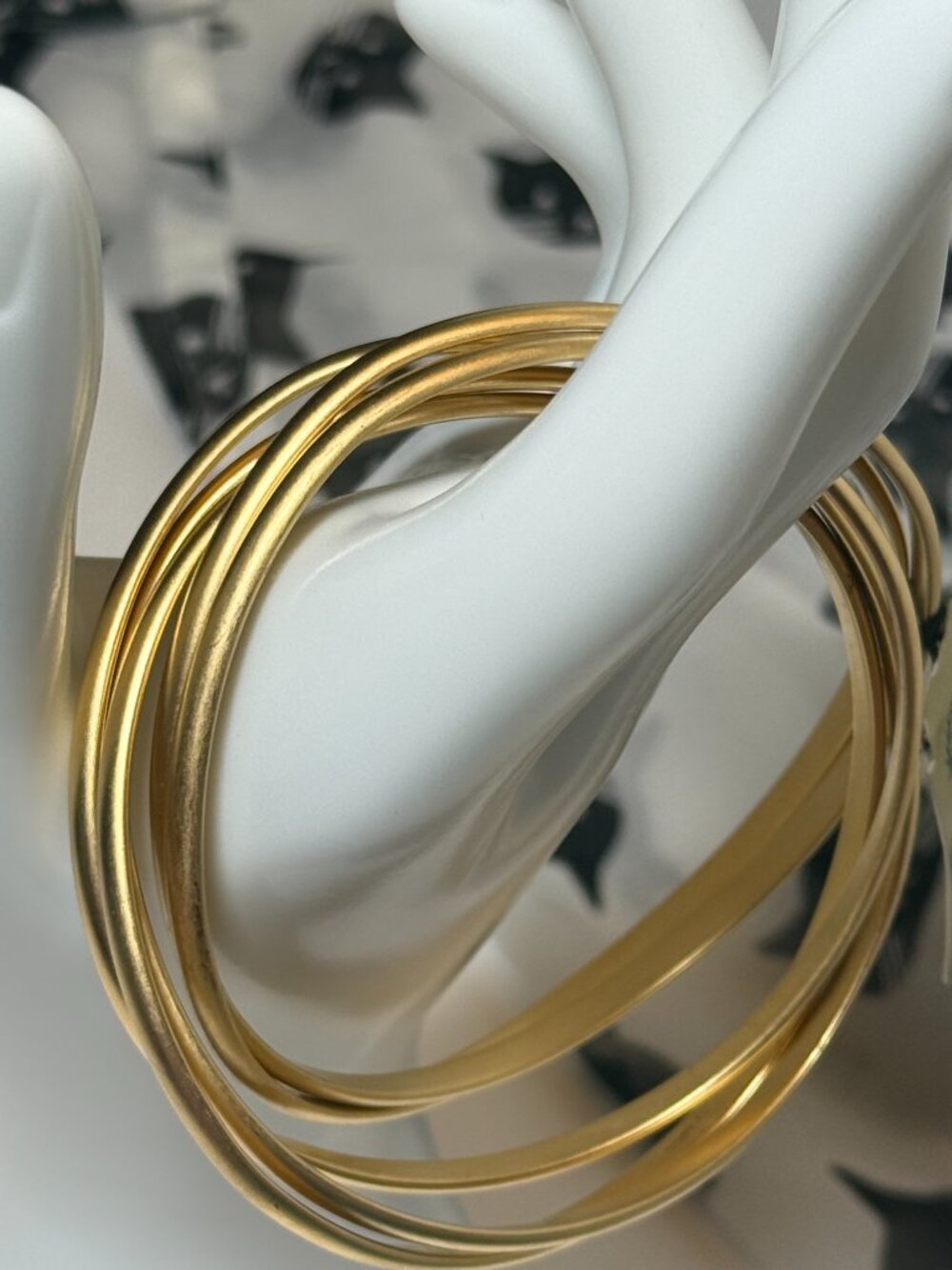 NEW Five Piece Puzzle Bracelets Matte Gold Tone Bangle Bracelets Intertwined